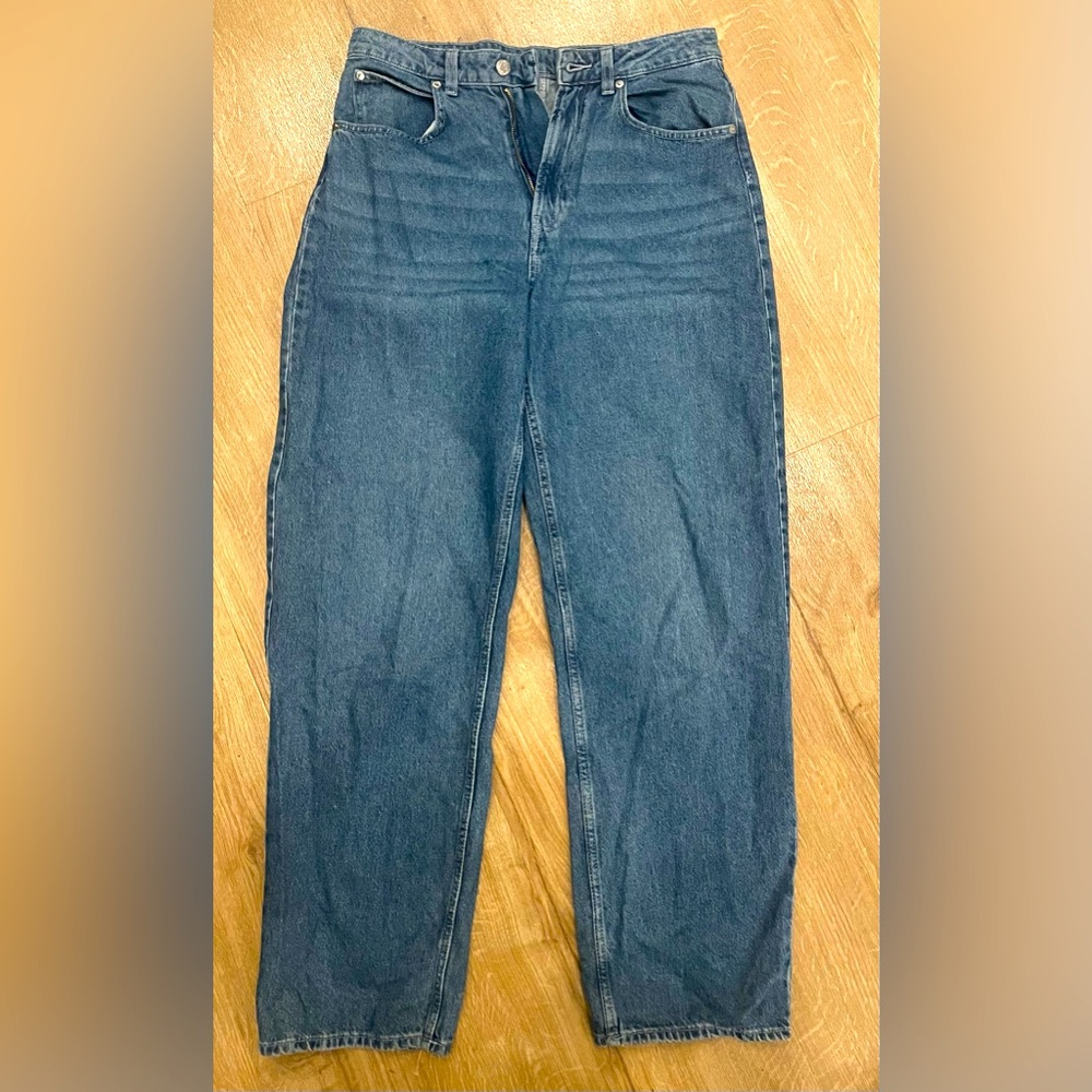 H&M Mid Rise Straight Leg Baggy Jeans - Size 8